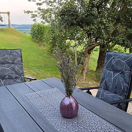 Semesterbostad Apartma Maribor Kamnica